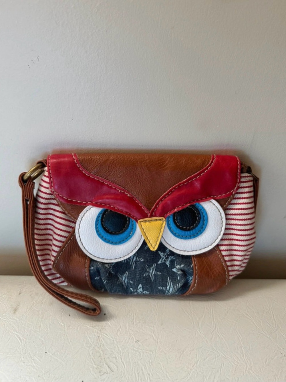 Cato Owl Large appliqué Eyes wristlet purse